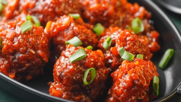 Veg Manchurian (8 Pcs)